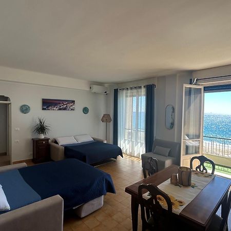 Vista Mare Savonaアパートメント エクステリア 写真