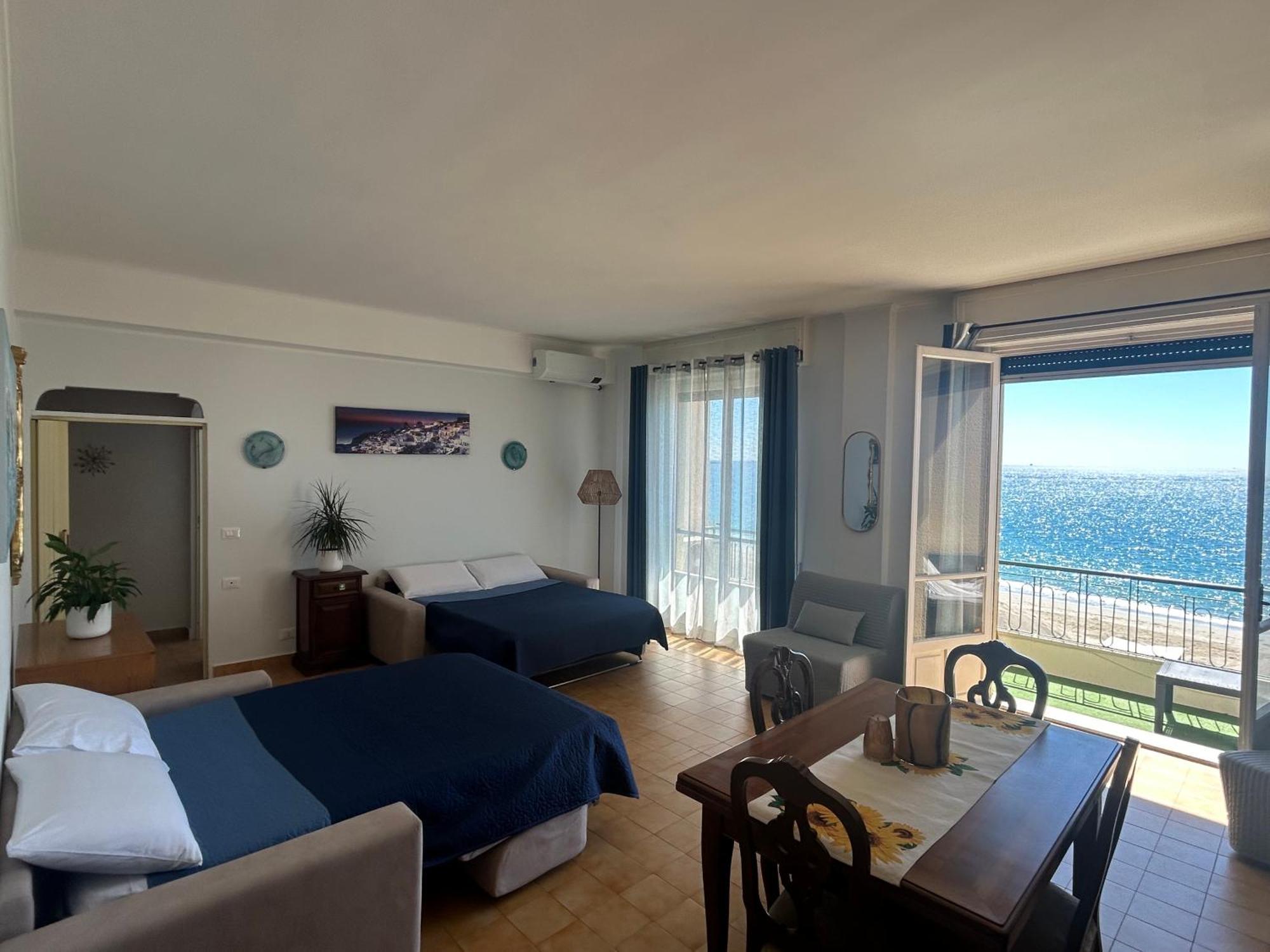 Vista Mare Savonaアパートメント エクステリア 写真
