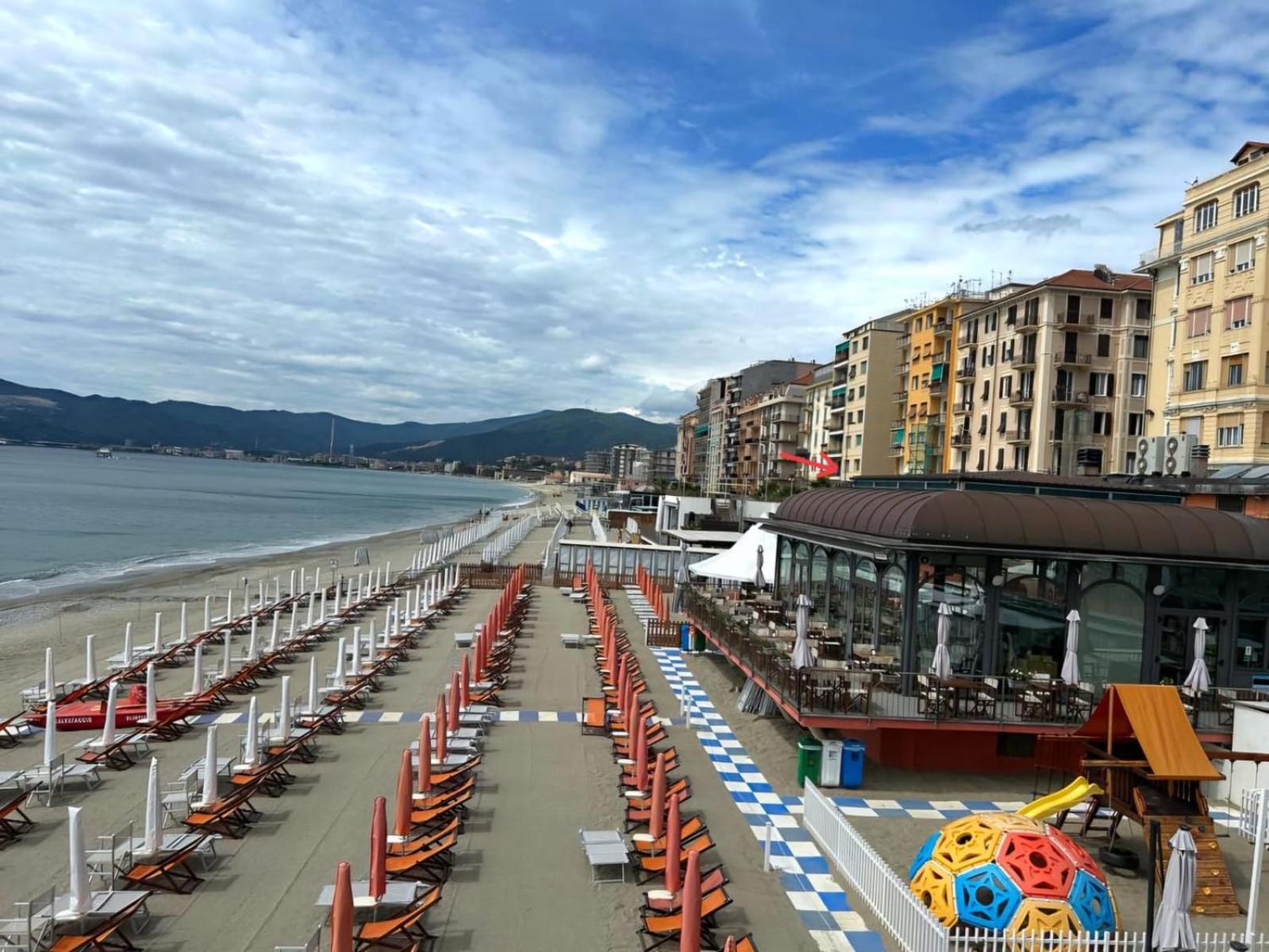 Vista Mare Savonaアパートメント エクステリア 写真