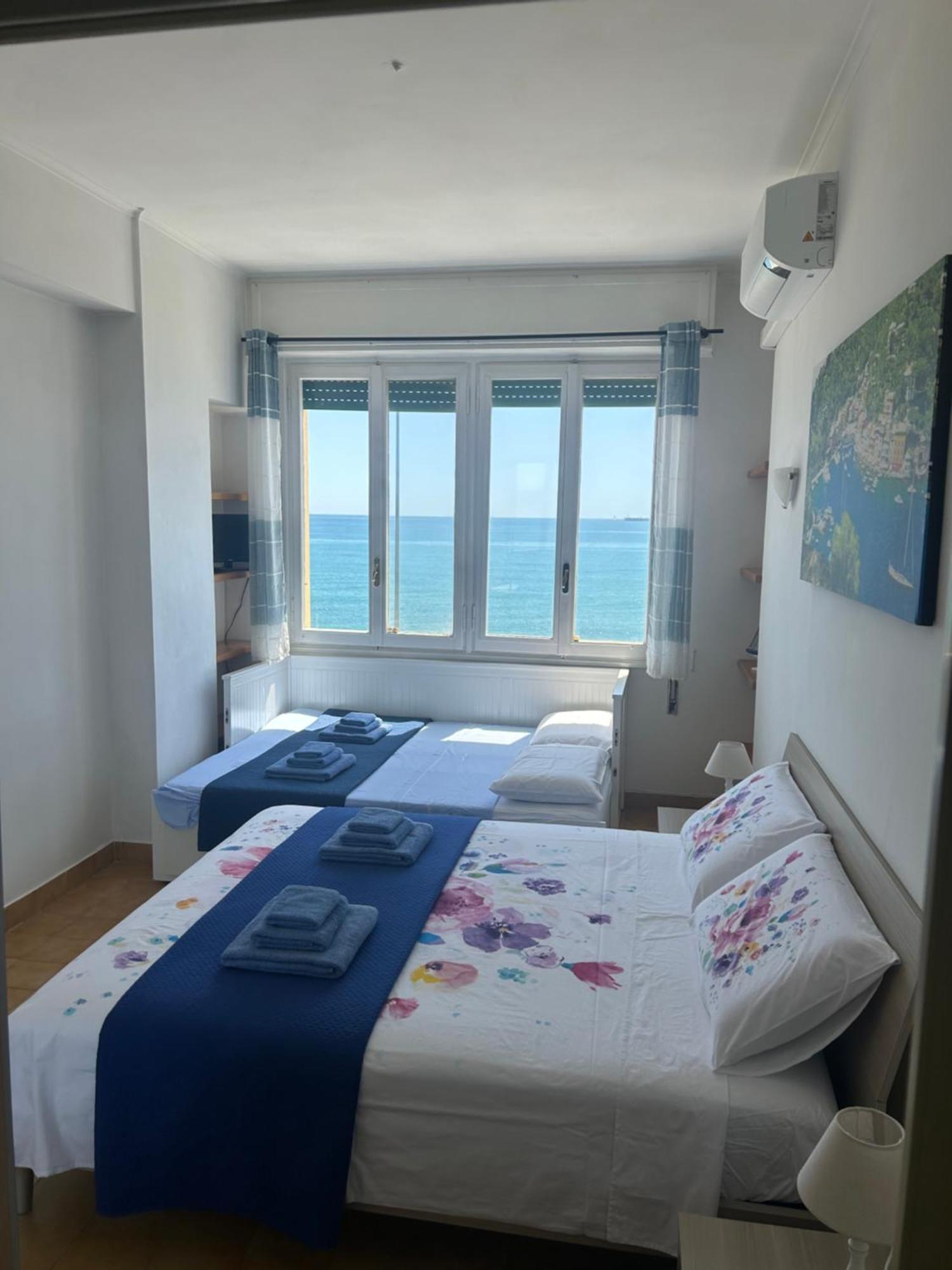Vista Mare Savonaアパートメント エクステリア 写真