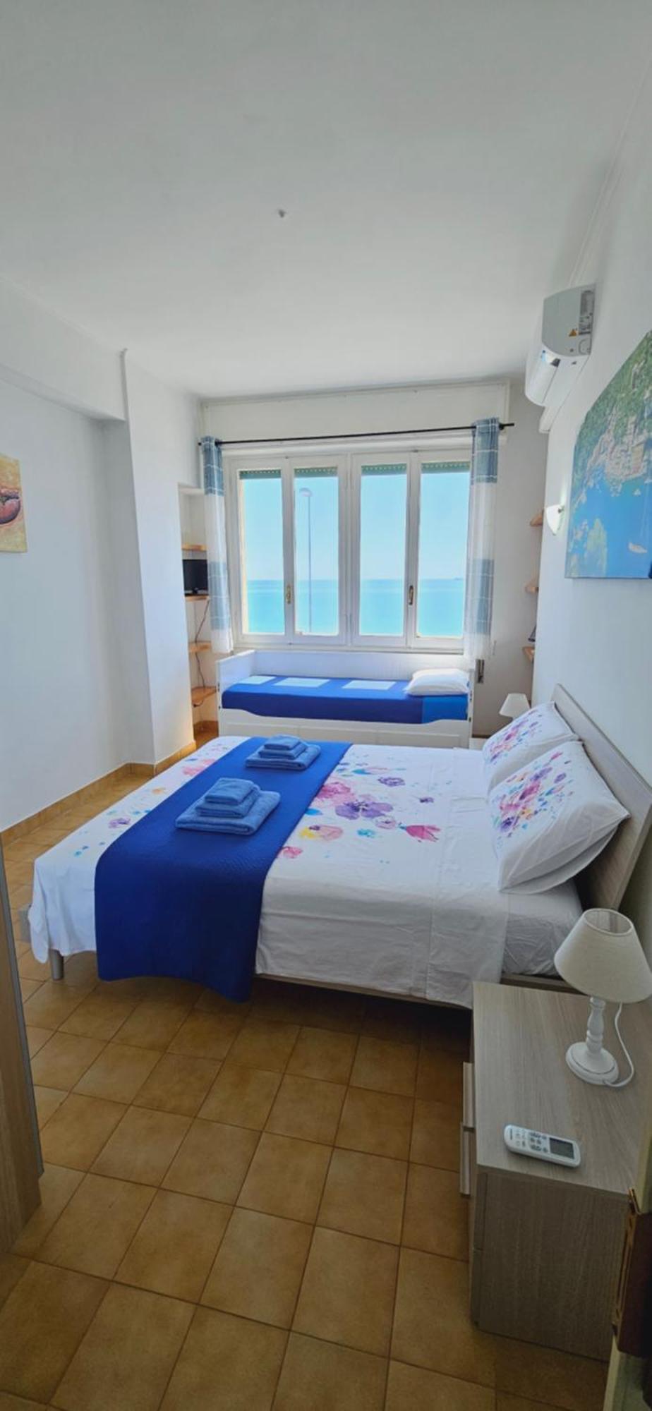 Vista Mare Savonaアパートメント エクステリア 写真
